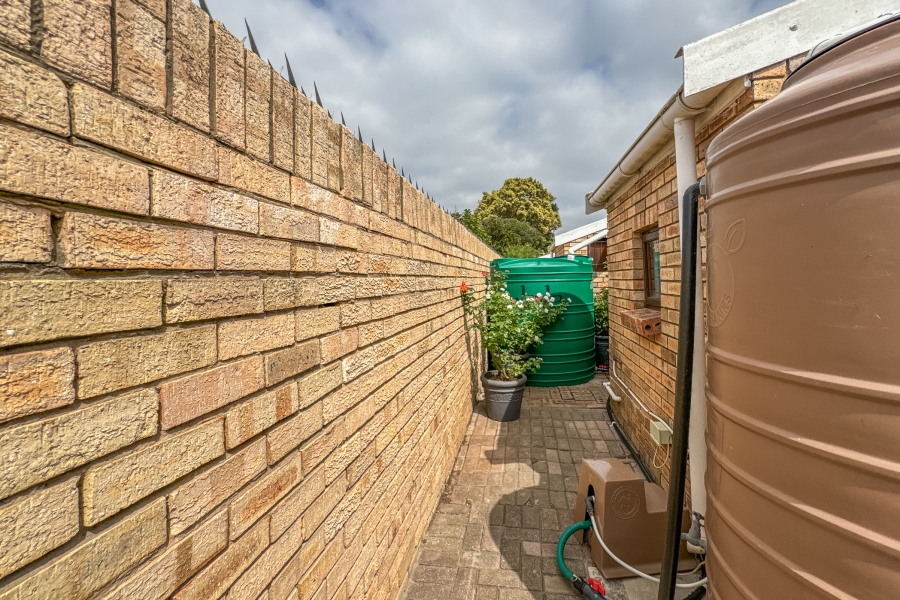 2 Bedroom Property for Sale in Newton Park Eastern Cape